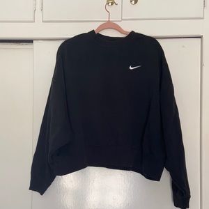 Nike pullover sweatshirt